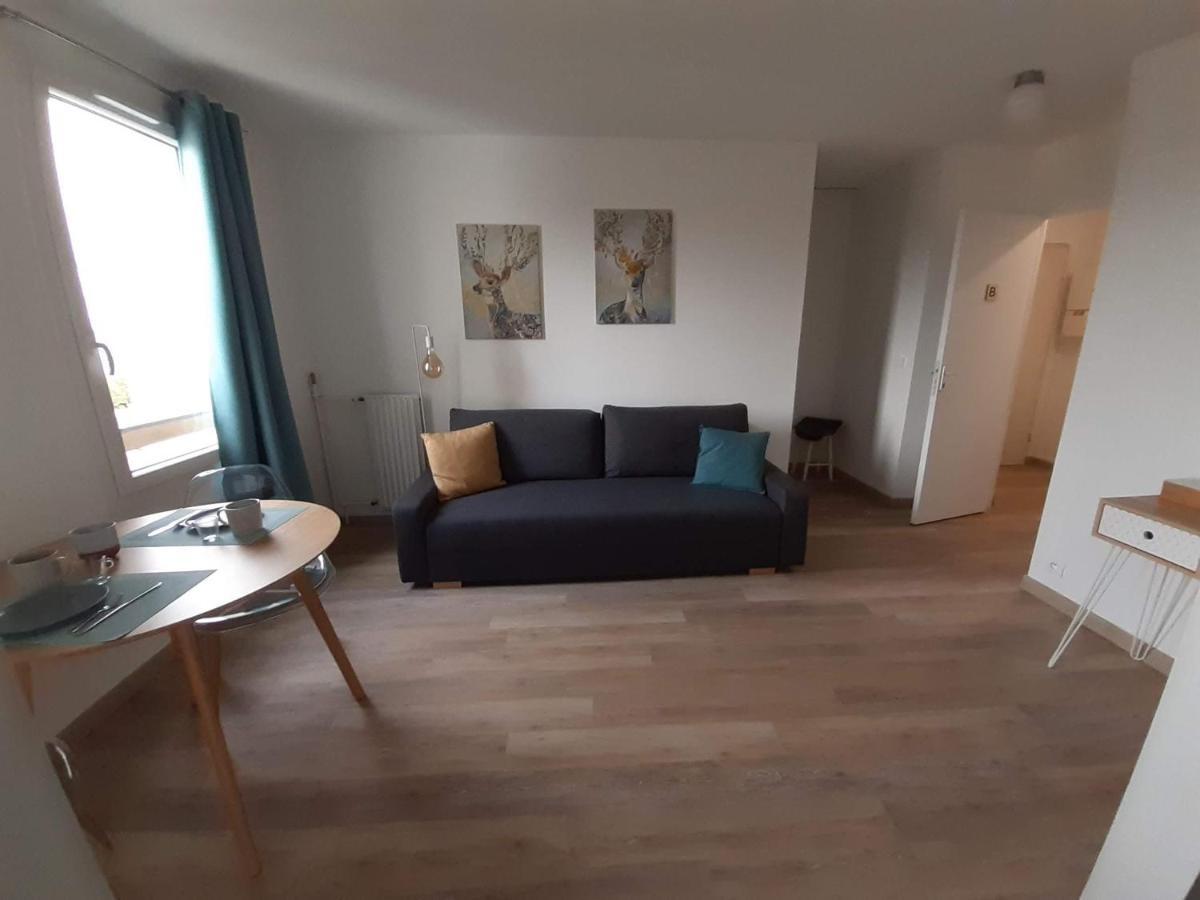 Cosyloc Studios Cergy Luaran gambar